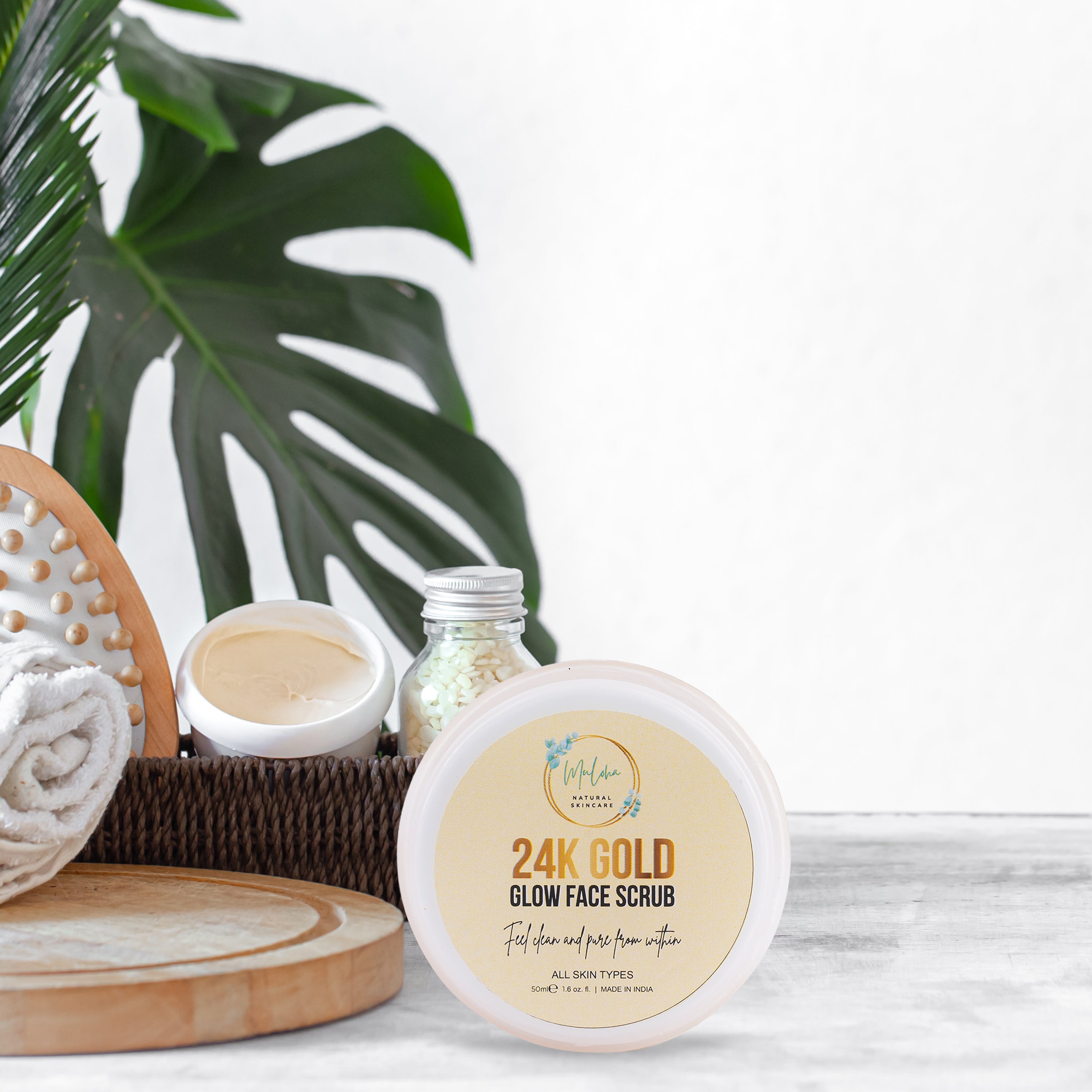 24 Karat Gold Glow Face Scrub